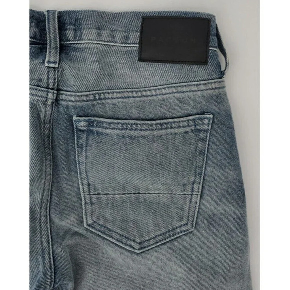 PACSUN Distressed Lt Wash Long Shorts Raw Hem Skinny Size W28 NWT - Picture 8 of 11